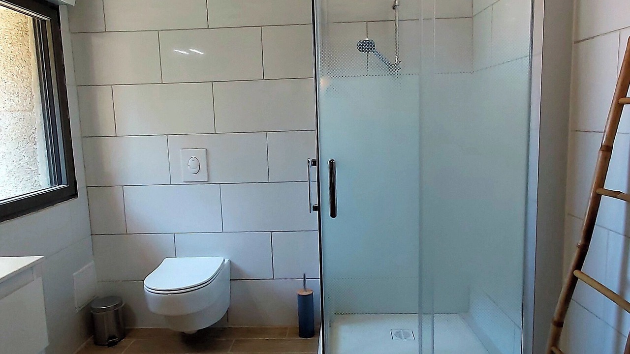 Photo of Bathroom in Piolenc