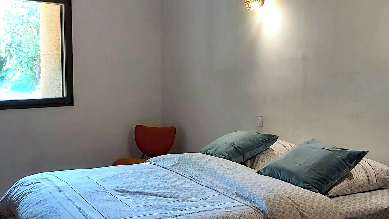 Photo of Bedroom in Piolenc