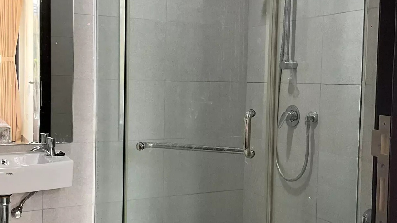 Photo of Bathroom in Cikokol