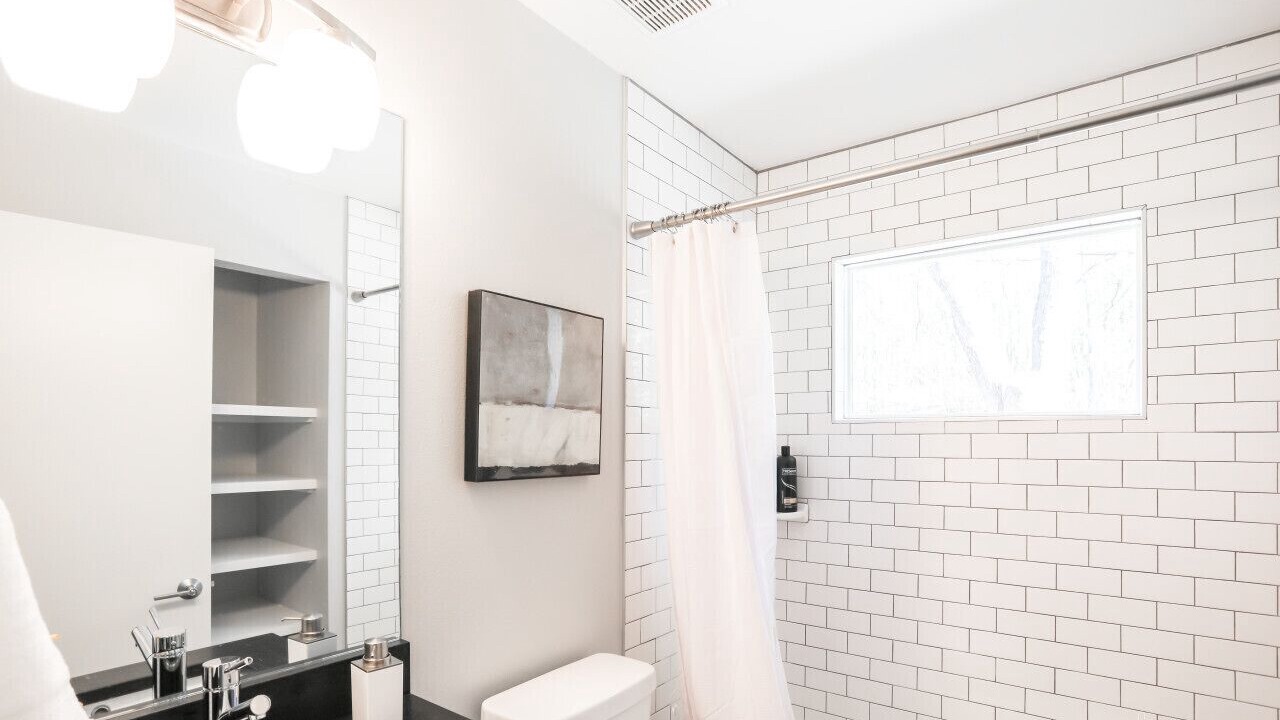 Photo of Bathroom in Parker Lane
