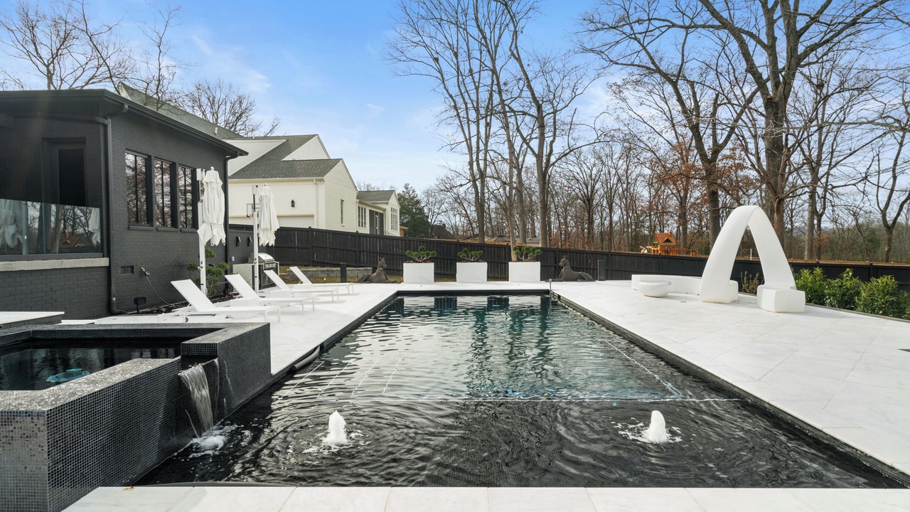 Photo of Outdoor in Hillwood