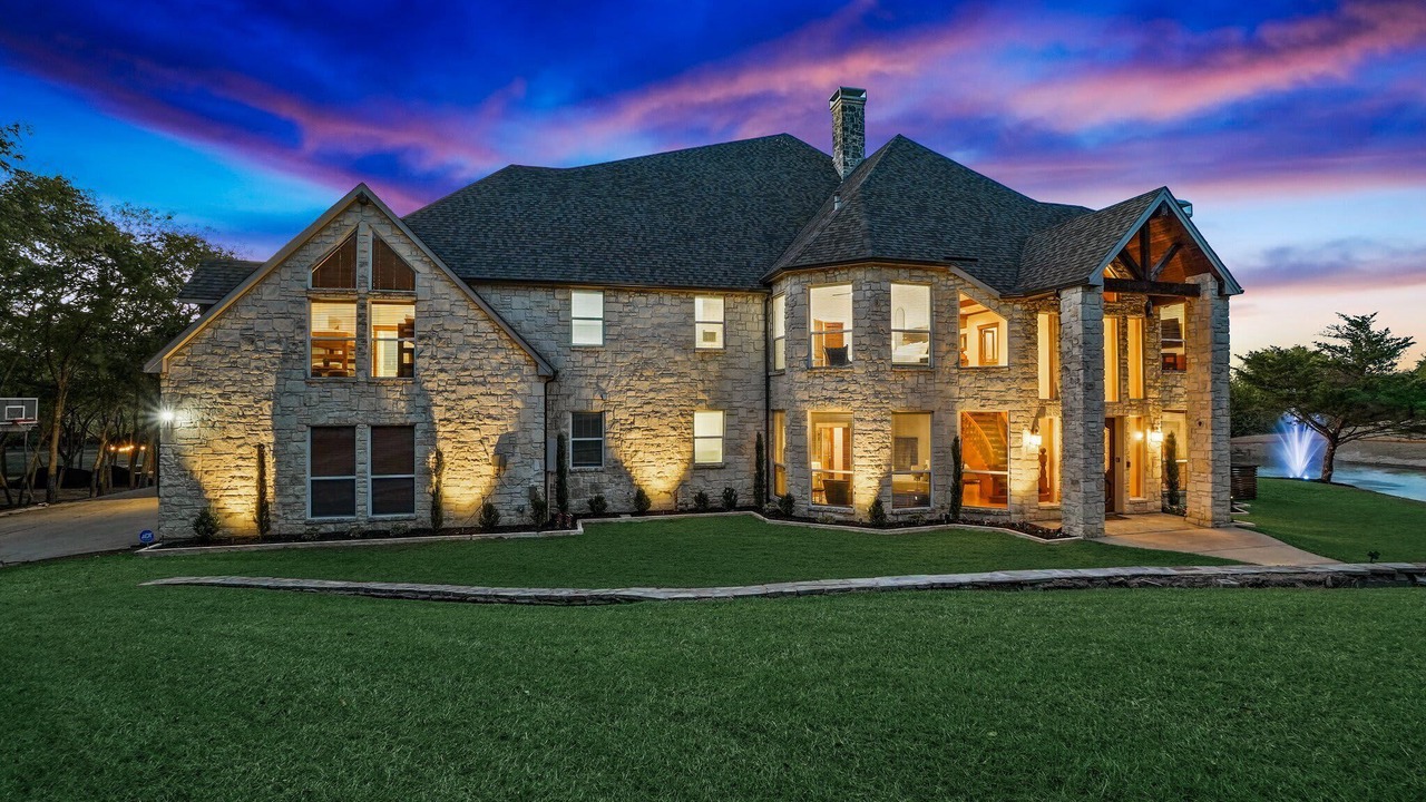 Photo of Outdoor in Garland
