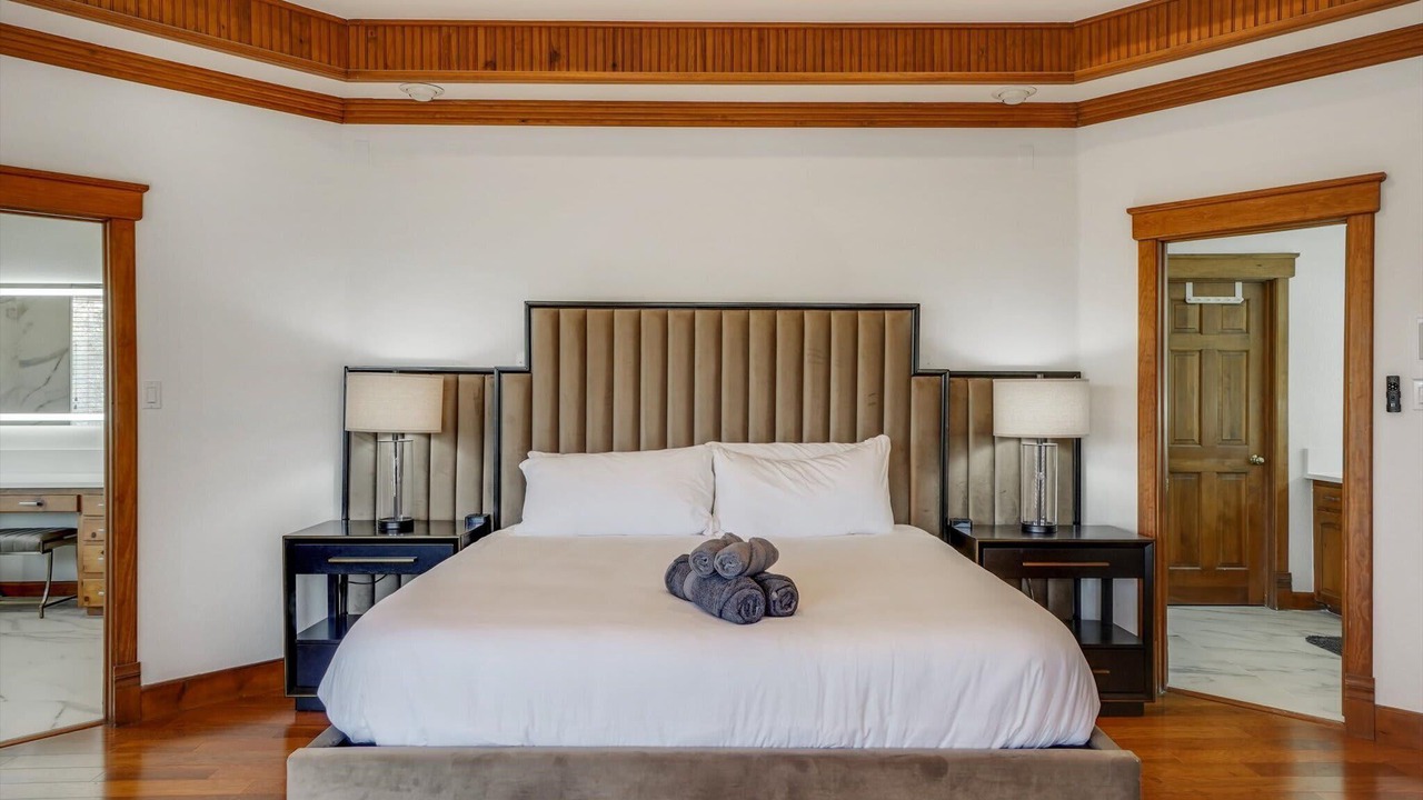 Photo of Bedroom in Garland
