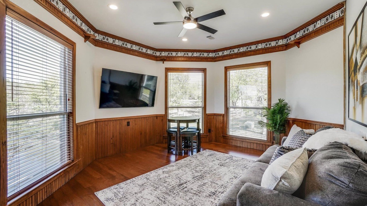 Photo of Livingroom in Garland