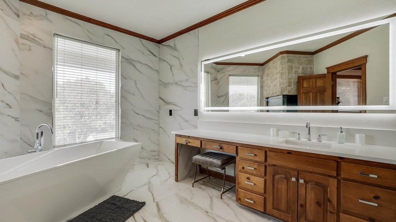 Photo of Bathroom in Garland