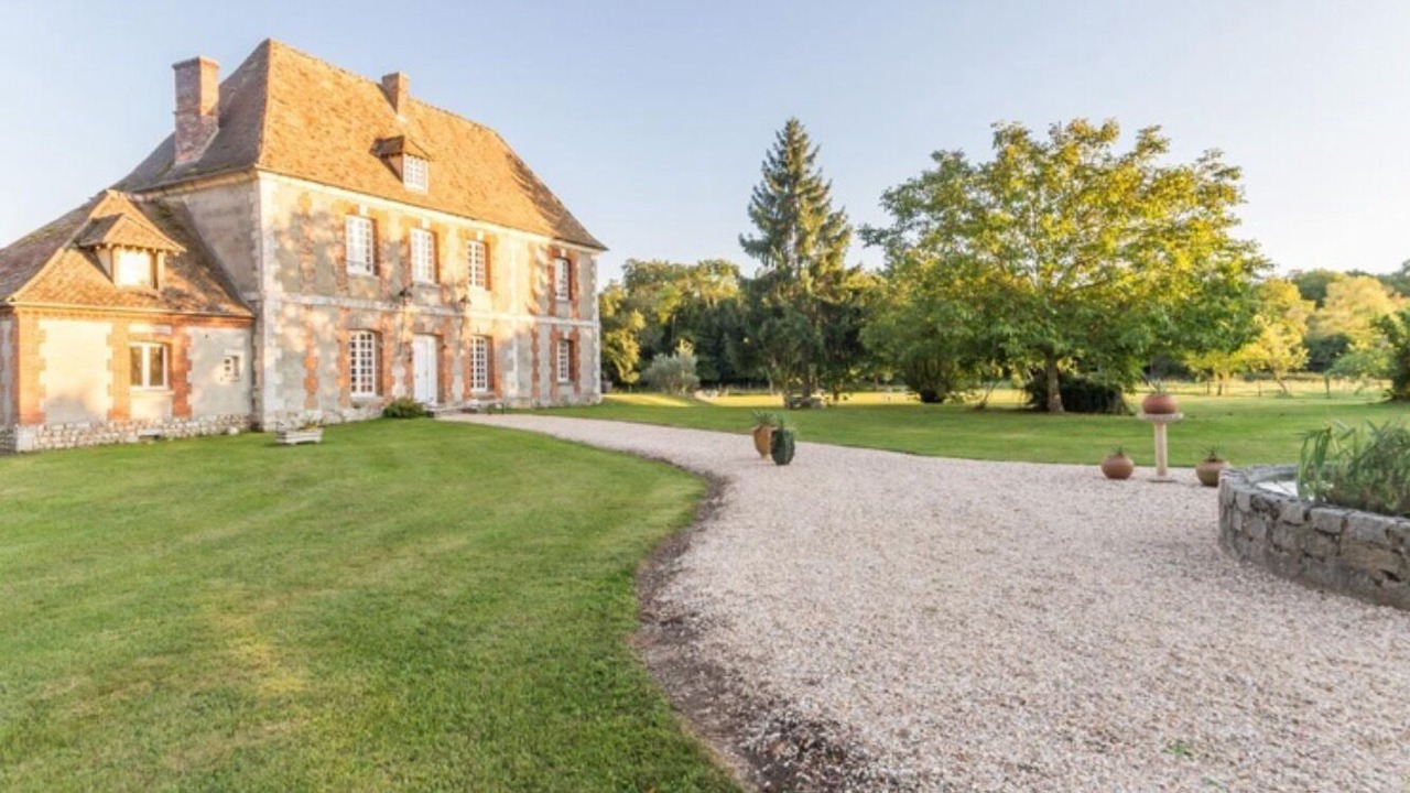 Photo of Outdoor in Feuguerolles