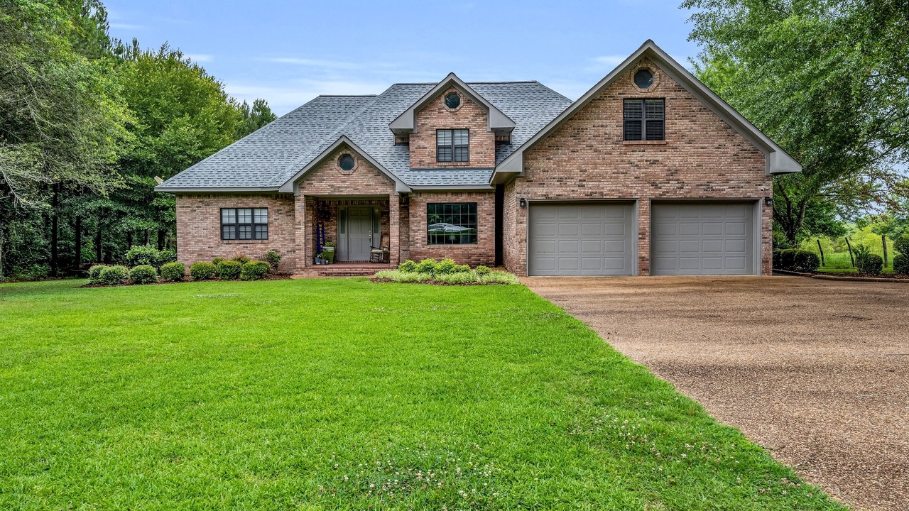 Photo of Outdoor in Starkville