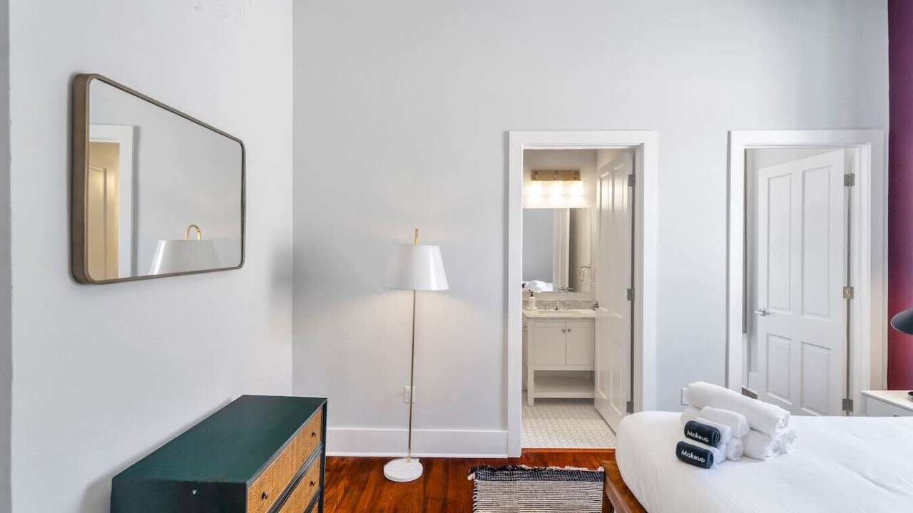 Photo of Bedroom in Faubourg Delachaise