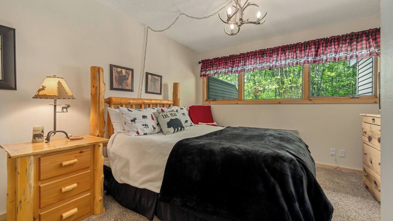 Photo of Bedroom in Hill City