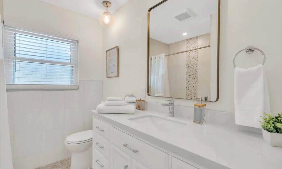 Photo of Bathroom in Laurel