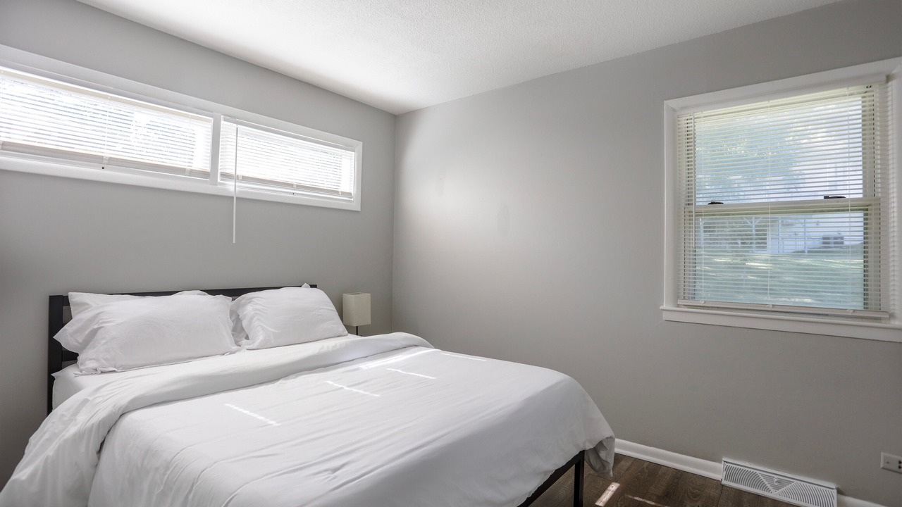 Photo of Bedroom in Overland Park