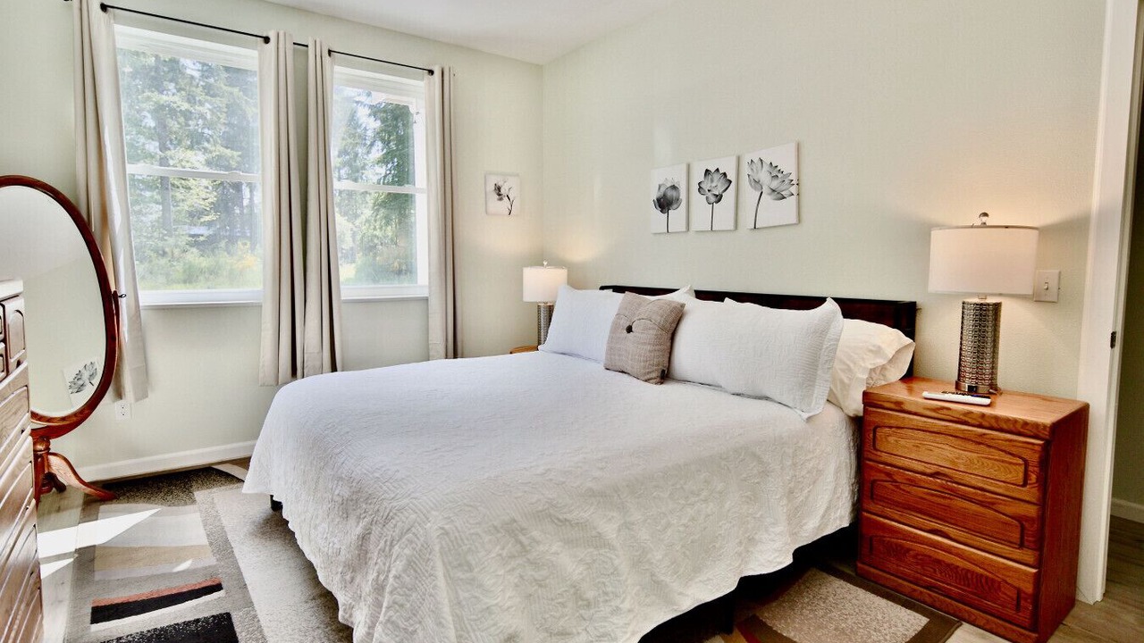 Photo of Bedroom in Forks