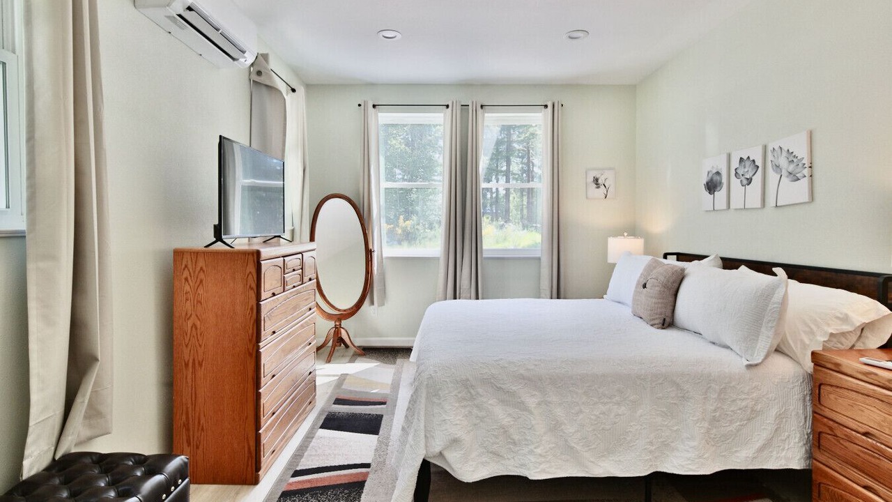 Photo of Bedroom in Forks