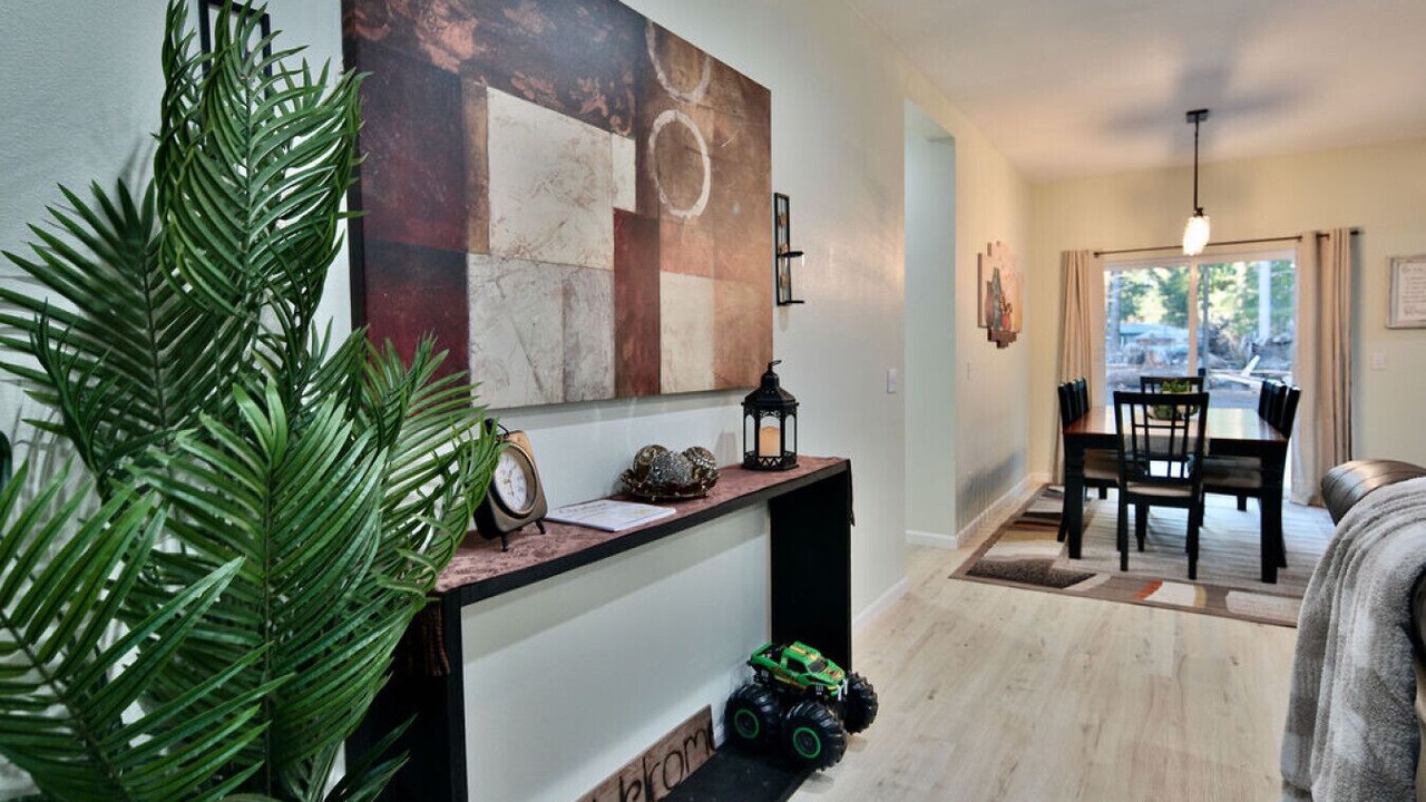 Photo of Others in Forks