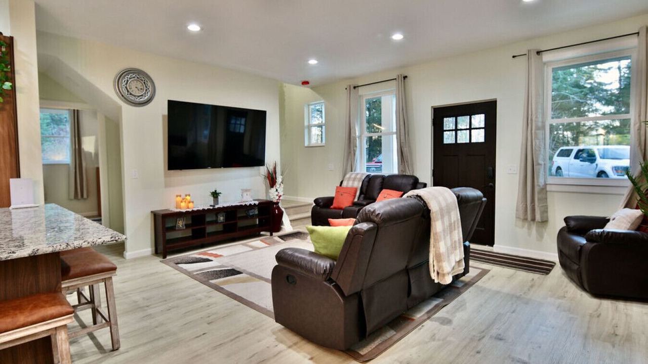 Photo of Others in Forks