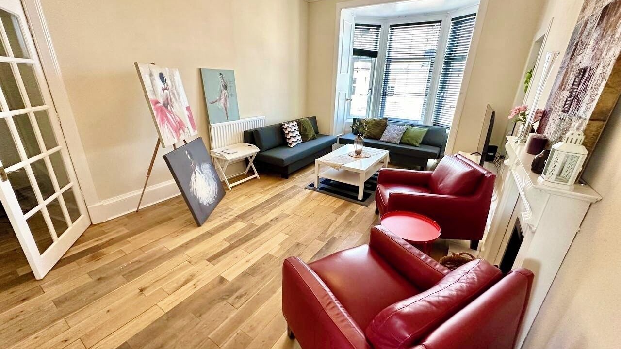 Photo of Livingroom in Dumbarton