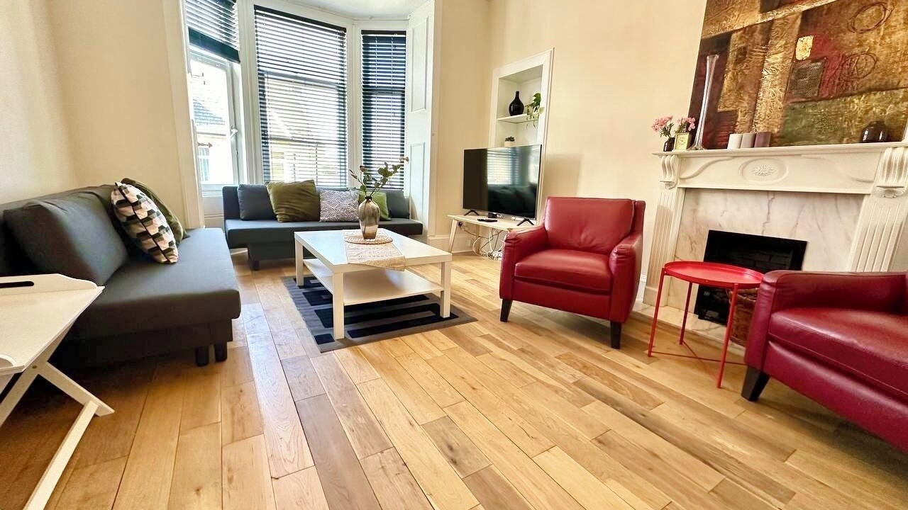 Photo of Livingroom in Dumbarton