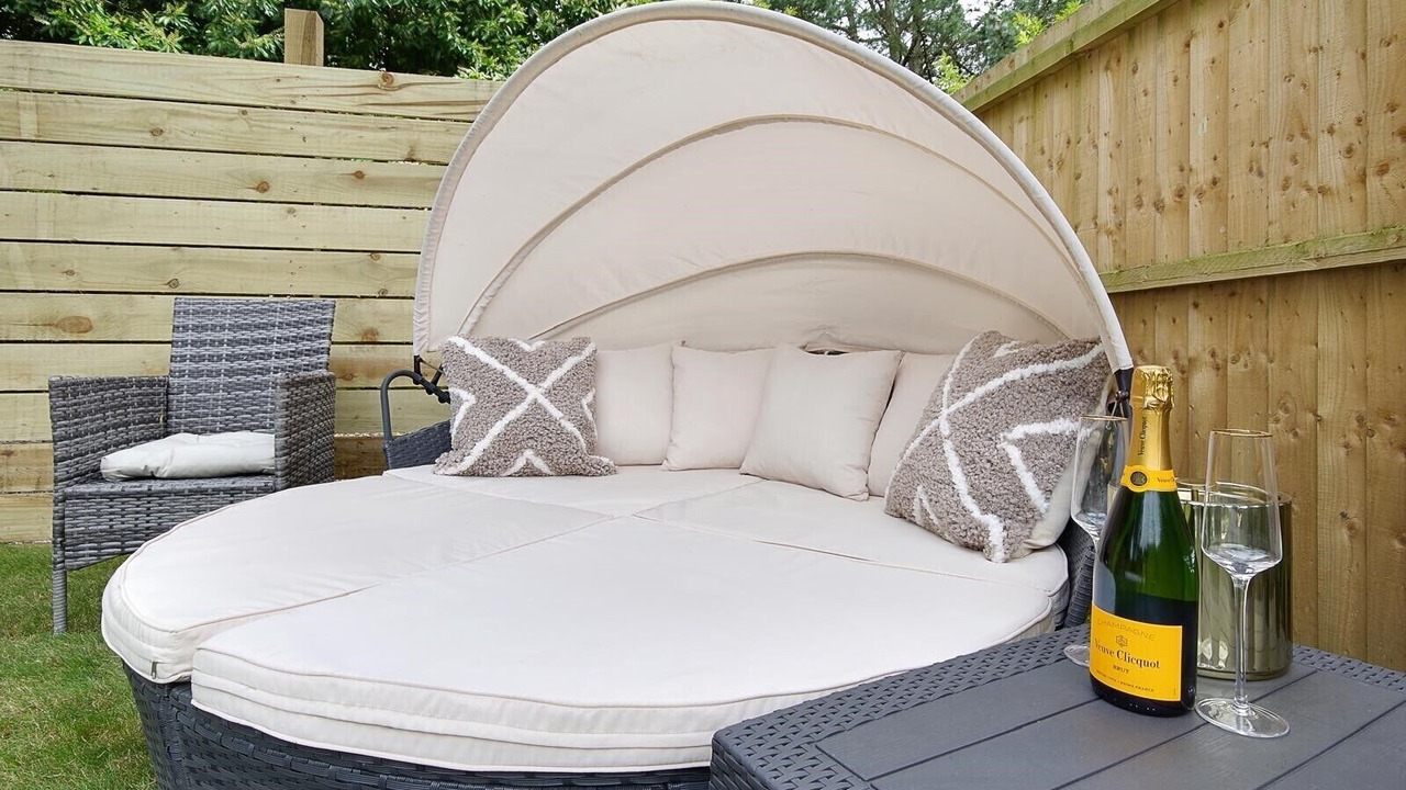 Photo of Outdoor in Matchams