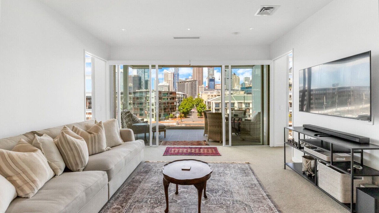 Photo of Livingroom in Auckland Central Business District