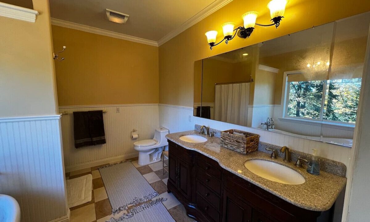 Photo of Bathroom in Alta