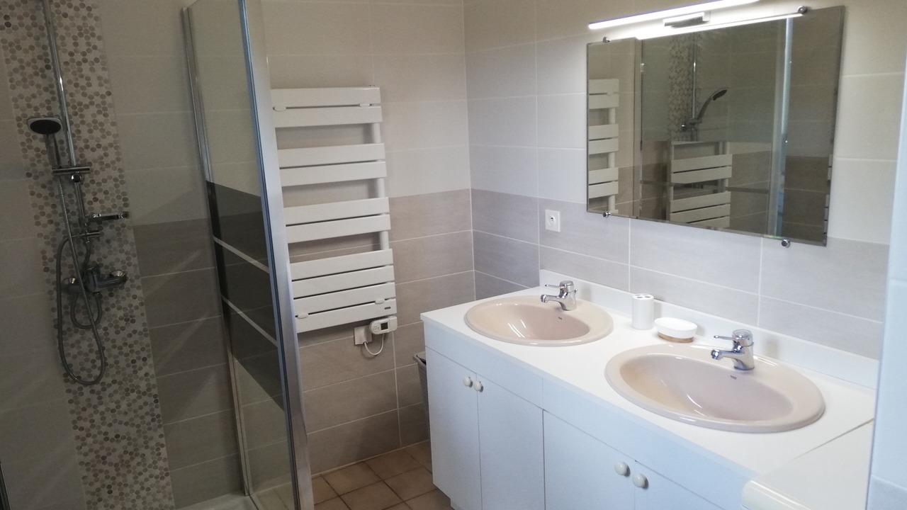 Photo of Bathroom in Brossainc