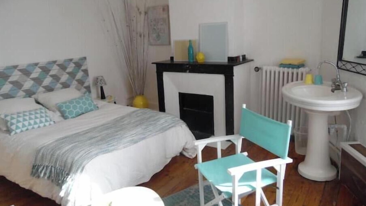 Photo of Bedroom in Villeneuve-d'Olmes
