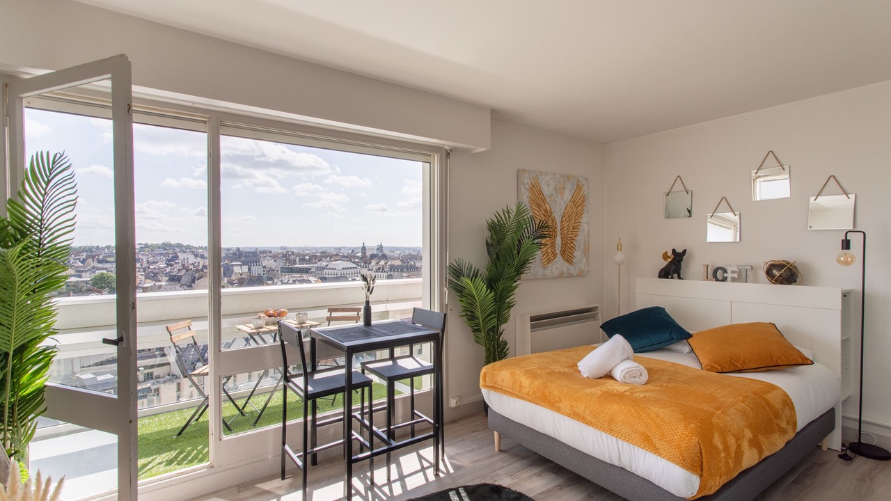Photo of Bedroom in Bourg-l'Eveque