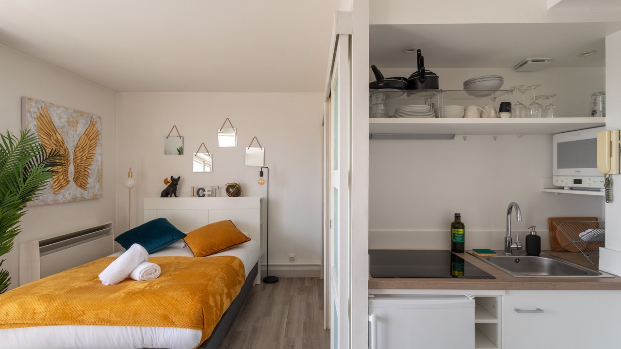 Photo of Bedroom in Bourg-l'Eveque