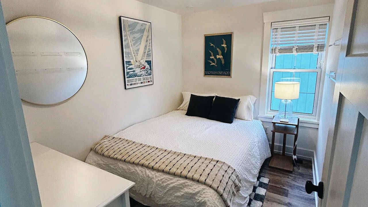 Photo of Bedroom in Crystal Beach
