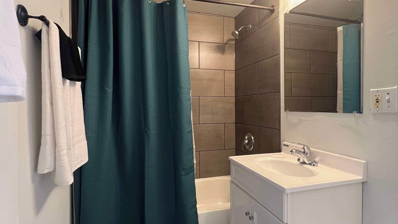 Photo of Bathroom in Lombard