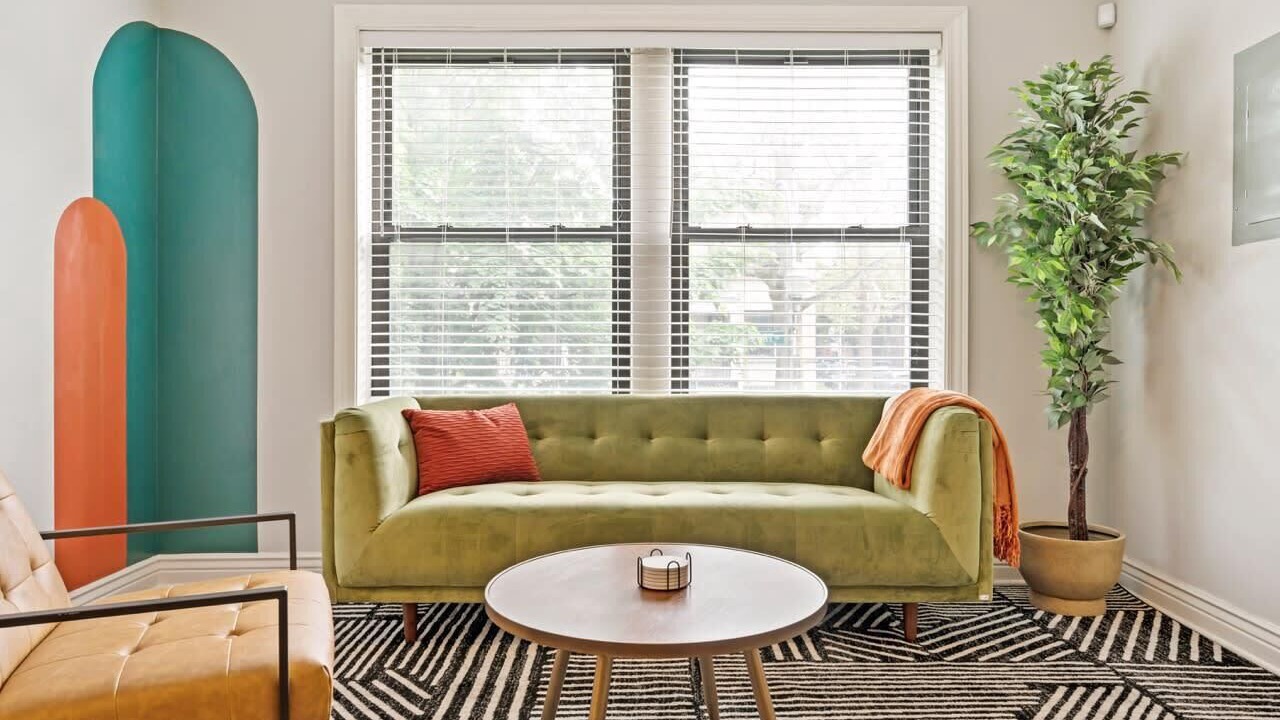 Photo of Livingroom in Lakeview