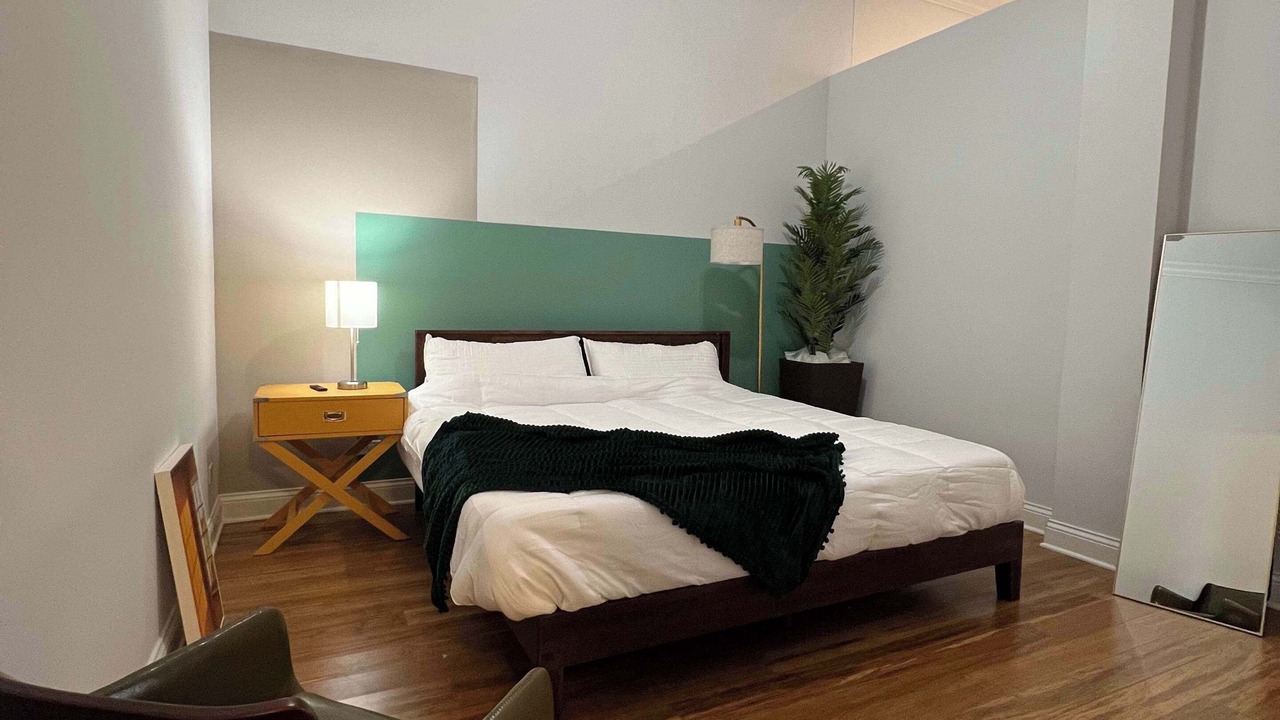 Photo of Bedroom in Near West Side