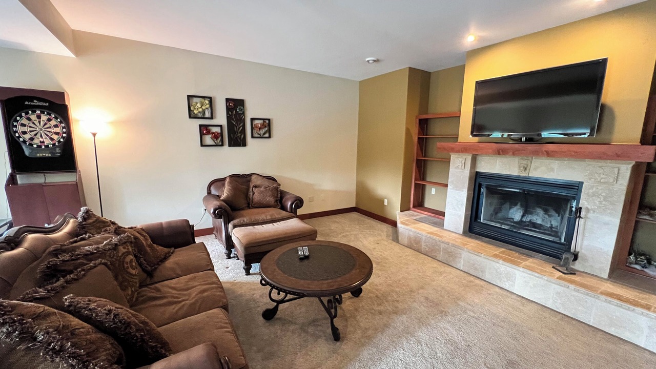 Photo of Livingroom in Mukwonago