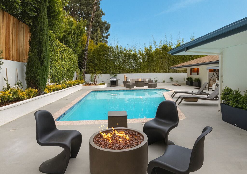Photo of Outdoor in Hollywood Hills