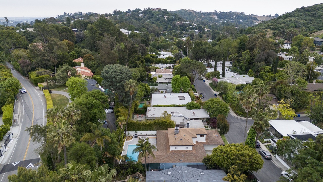 Photo of Outdoor in Hollywood Hills