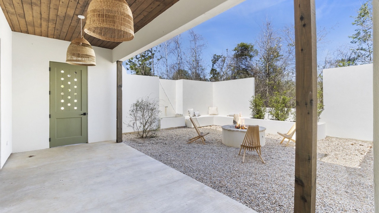 Photo of Outdoor in Arp