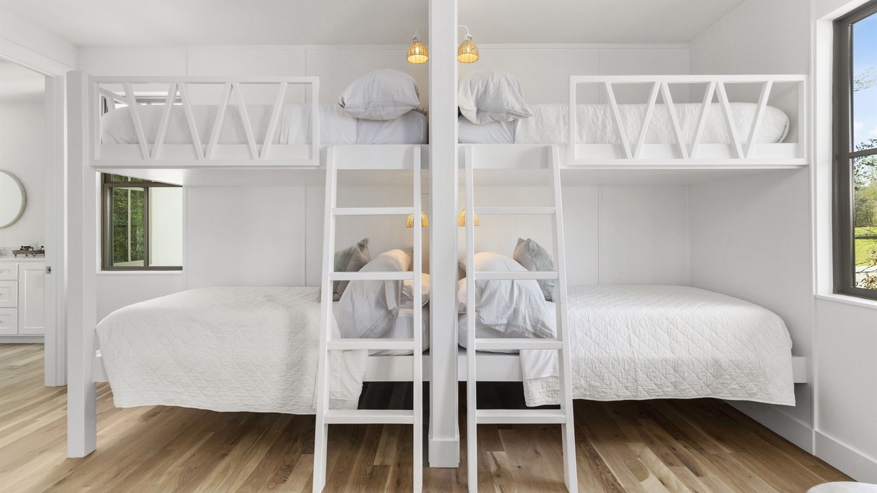 Photo of Bedroom in Arp