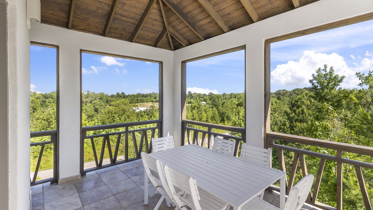 Photo of Patio Balcony in Arp