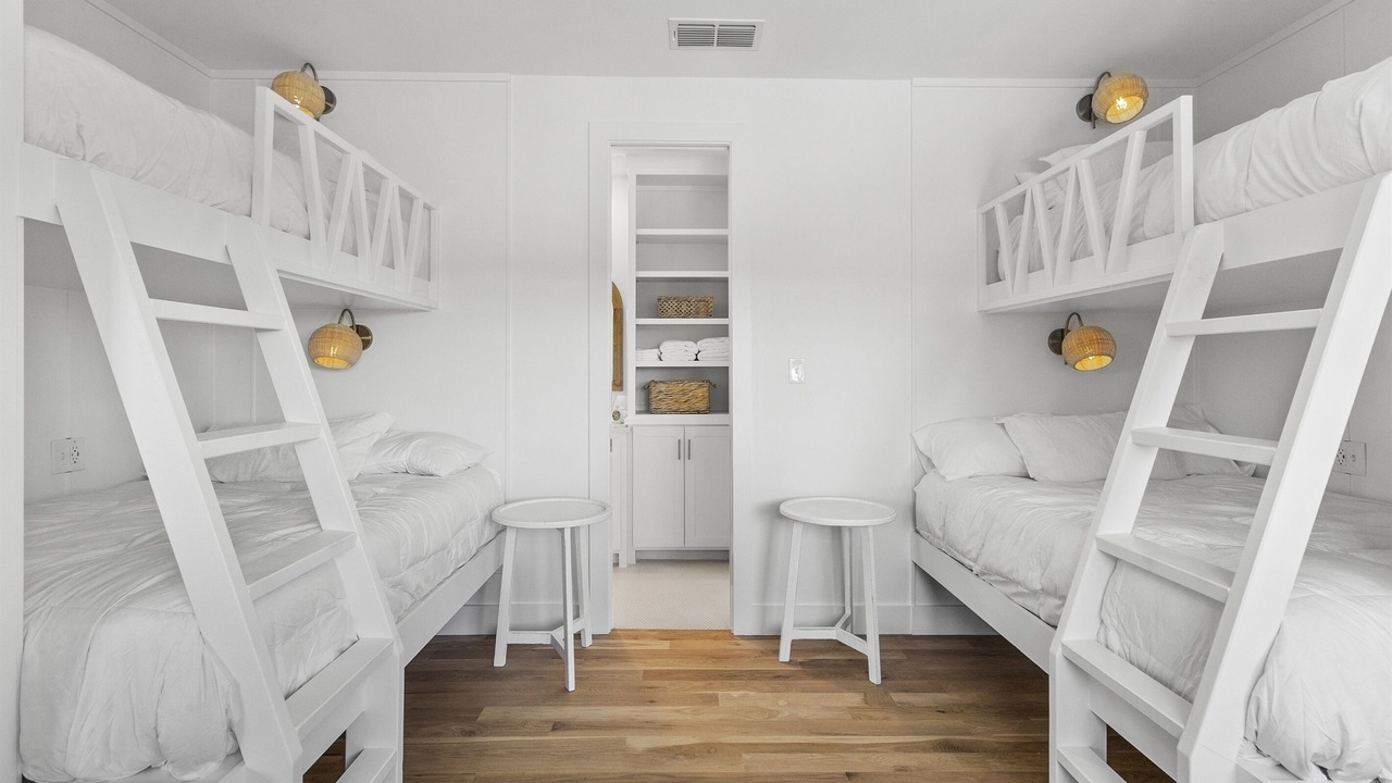 Photo of Bedroom in Arp