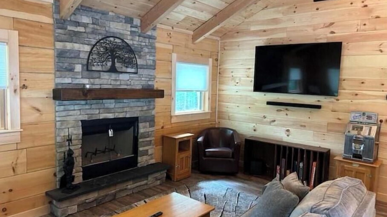 Photo of Livingroom in Wardensville