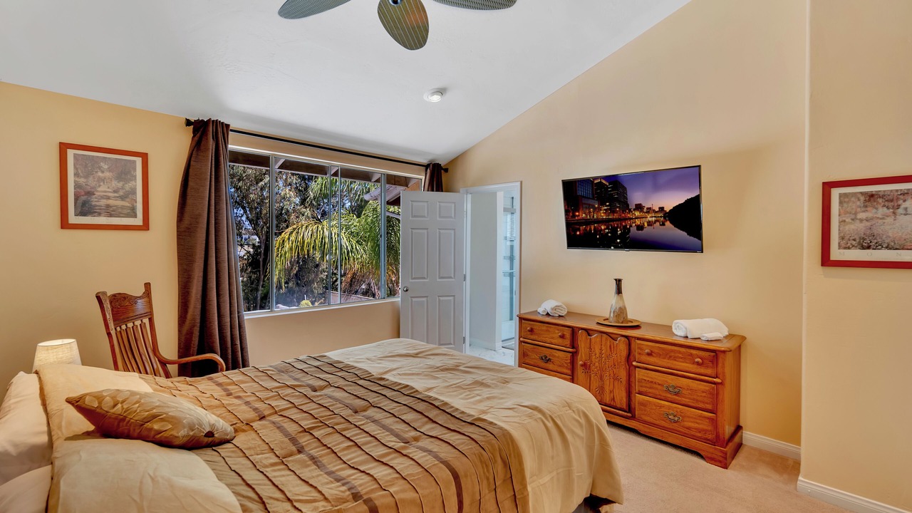 Photo of Bedroom in Peacock