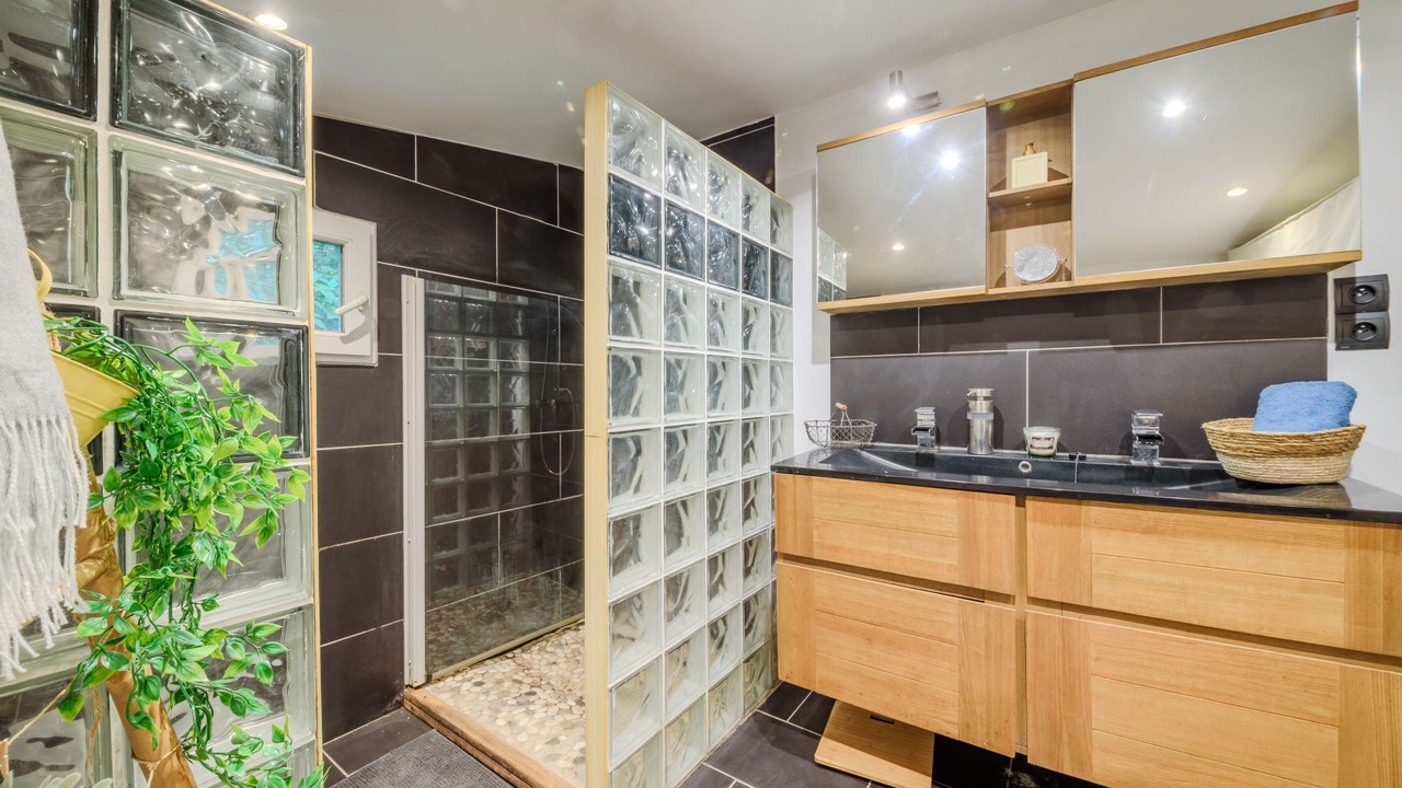 Photo of Bathroom in Marsillargues