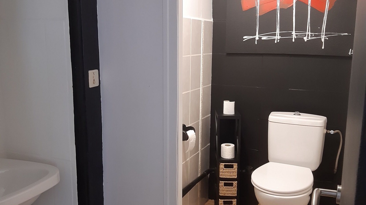 Photo of Bathroom in Beaulieu-sur-Layon