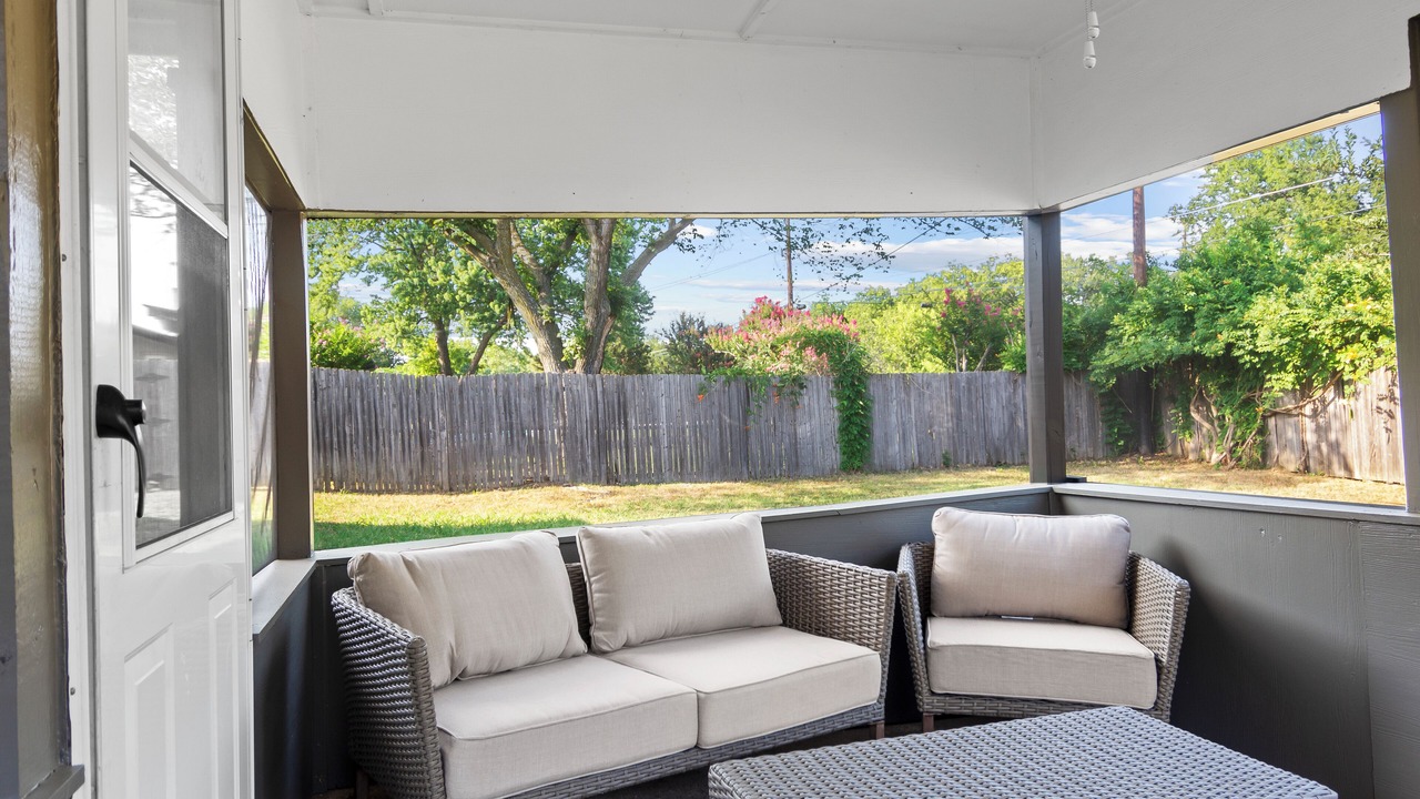 Photo of Patio Balcony in North Richland Hills