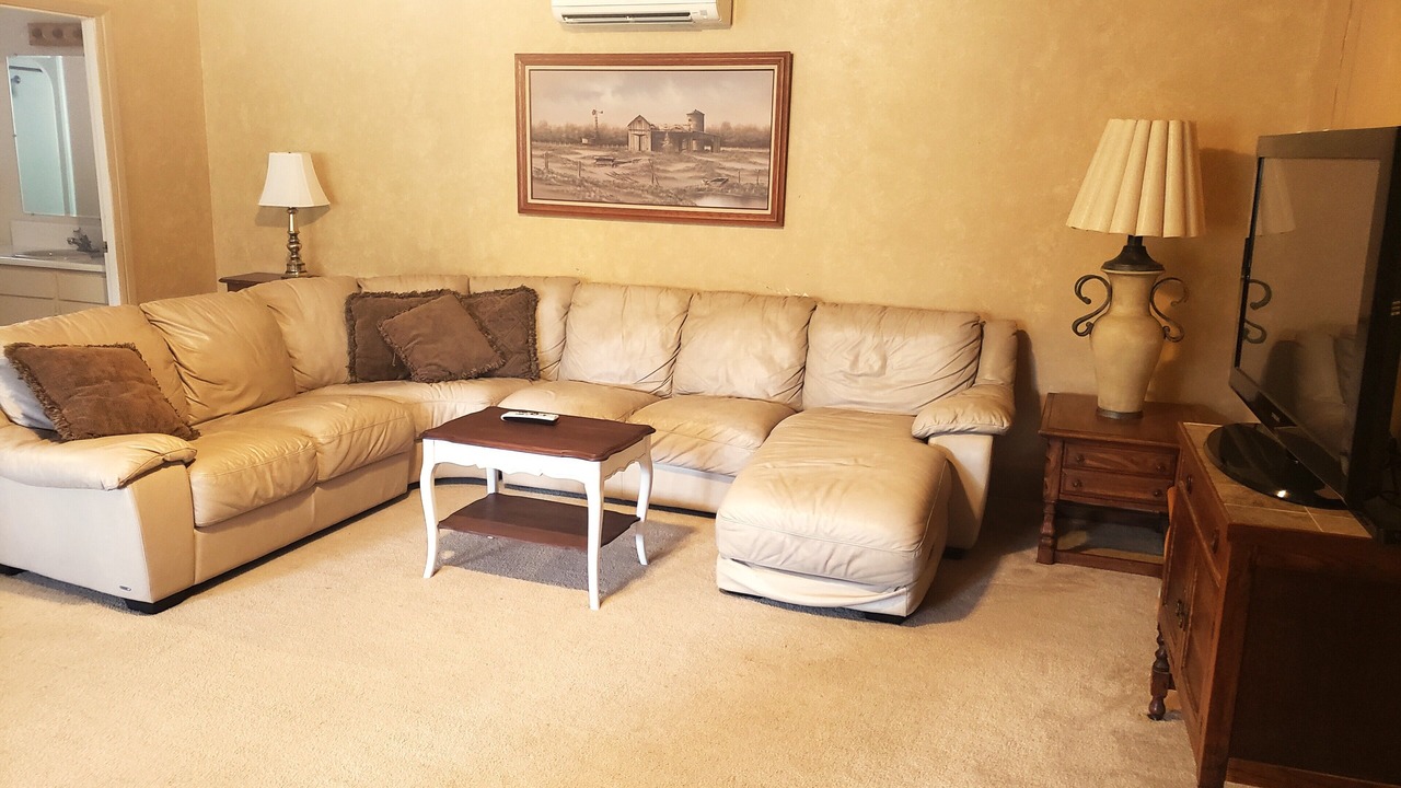Photo of Livingroom in Wolf Creek