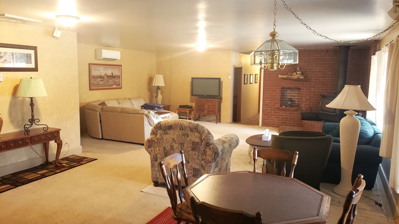 Photo of Livingroom in Wolf Creek