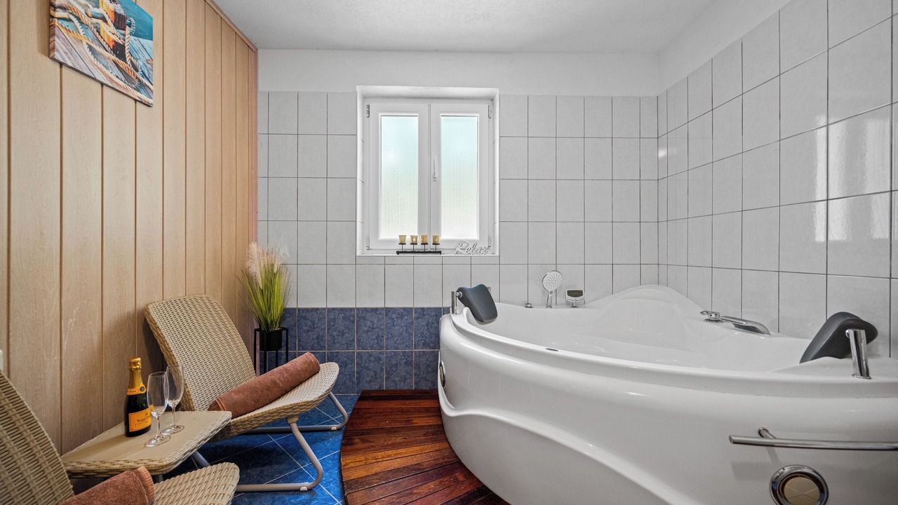 Photo of Bathroom in Marceljani