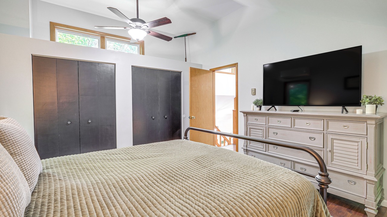 Photo of Bedroom in Alden
