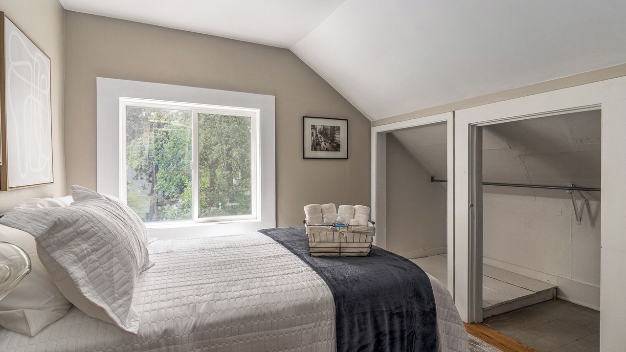 Photo of Bedroom in Manito