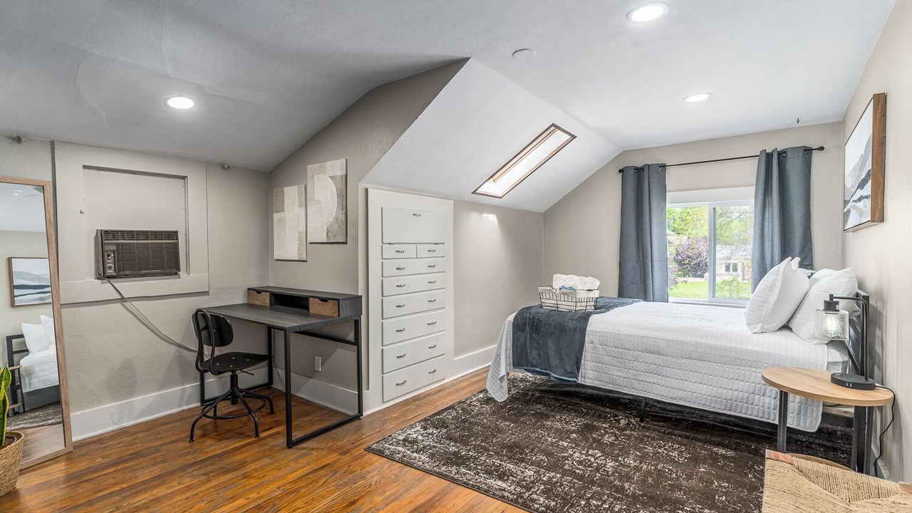 Photo of Bedroom in Manito